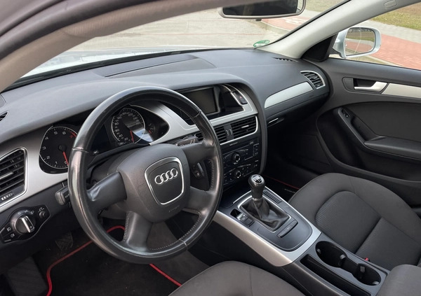 Audi A4 cena 32900 przebieg: 112000, rok produkcji 2010 z Nidzica małe 407